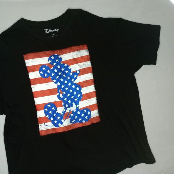⭐ Disney Patriotic Mickey Mouse Graphic Black Crewneck Short Sleeve T Shirt 2X - Picture 1 of 6